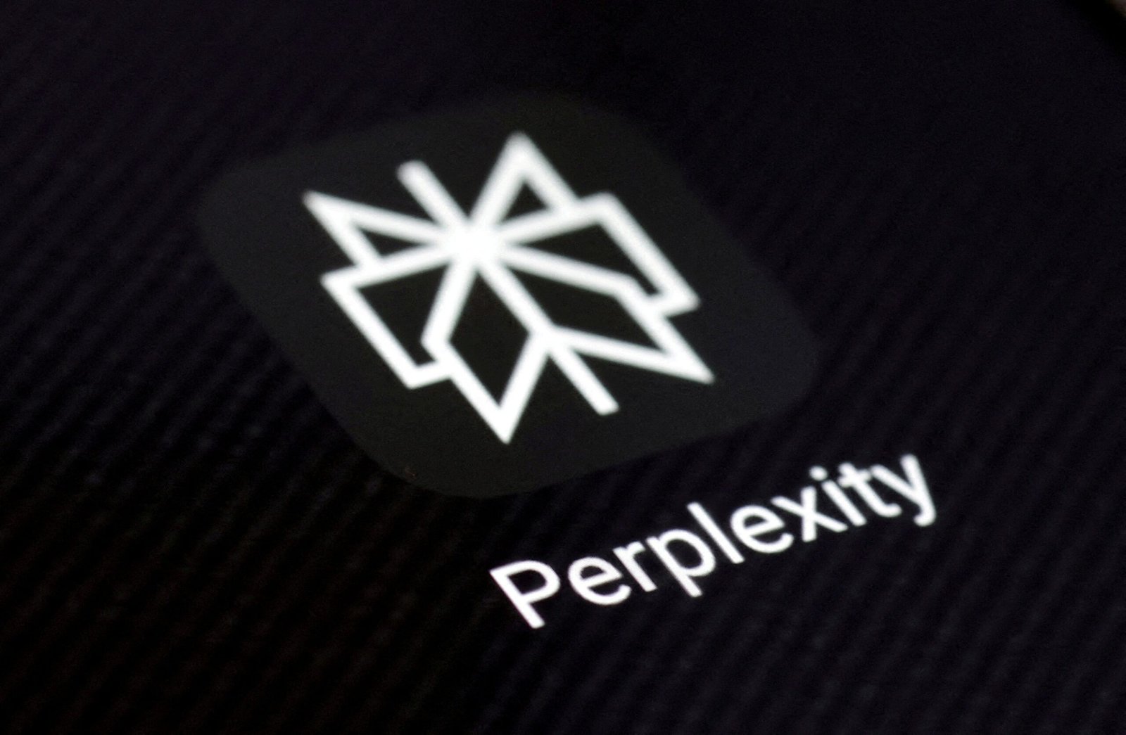 Perplexity AI oferta US$ 34,5 bi para adquirir Google Chrome