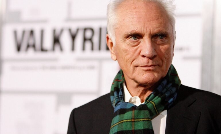 Ator mundialmente conhecido Terence Stamp falece aos 87 anos