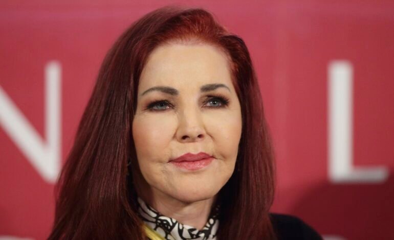 Viúva de Elvis Presley é acusada de acelerar morte da filha
