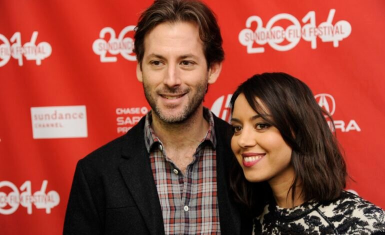 Aubrey Plaza revela desafio emocional após morte do marido
