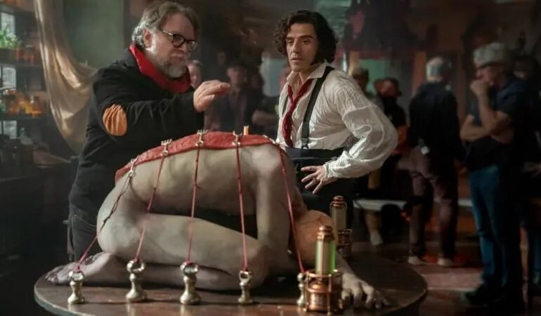 Guillermo del Toro apresentou sua versão de Frankenstein