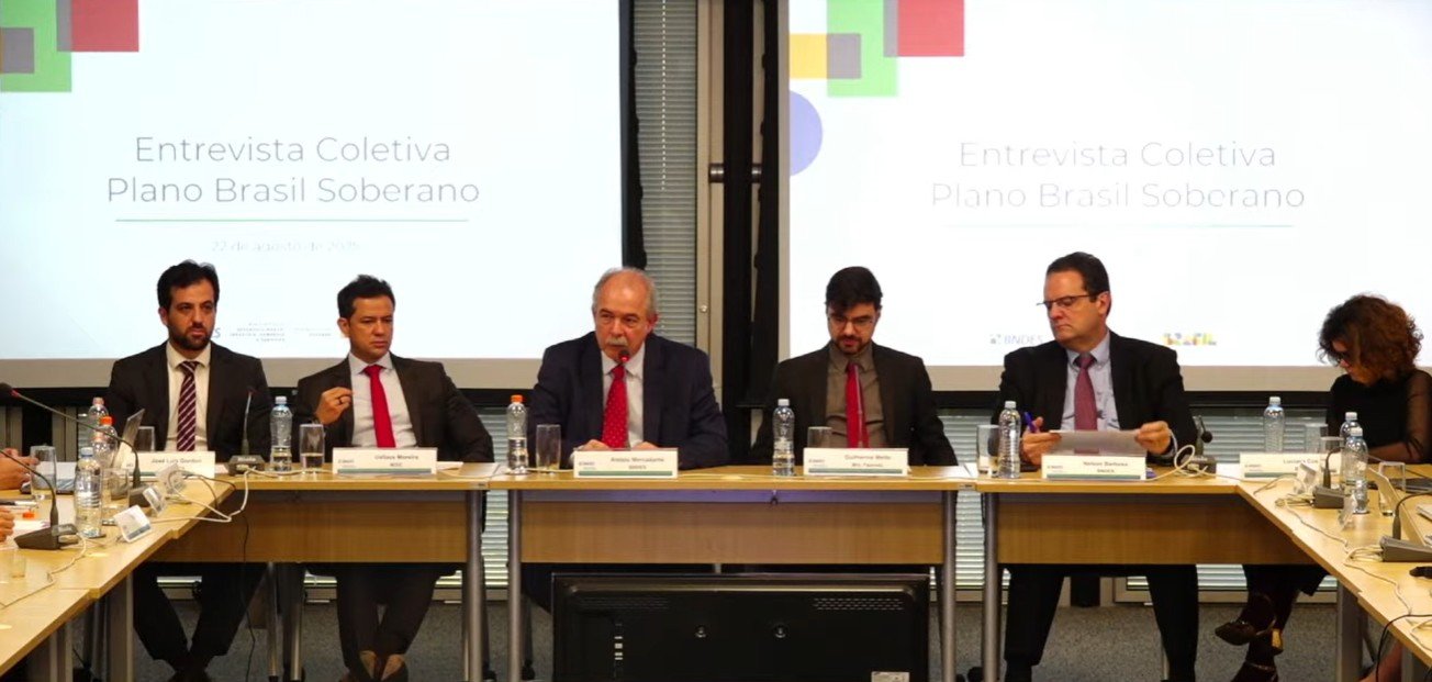 Governo define alimentos comprados após tarifas dos EUA