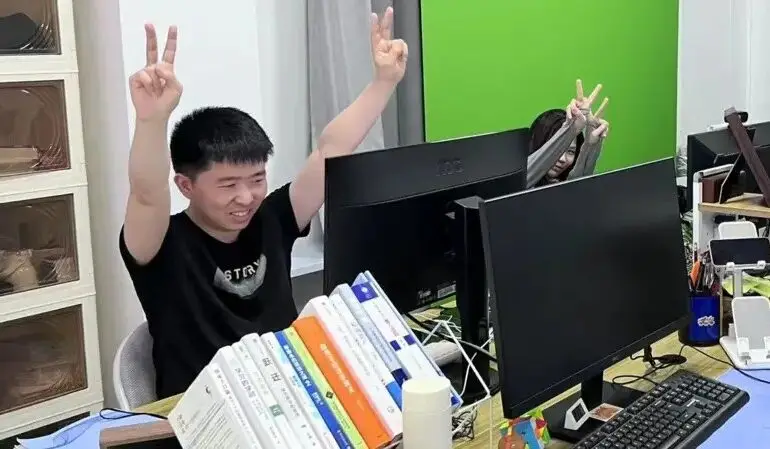 Jovens chineses desempregados pagam por “escritórios fake” para simular emprego