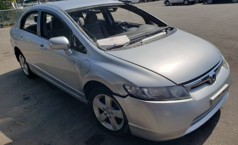 Honda Civic é arrematado por R$ 12,4 mil em leilão online de veículos