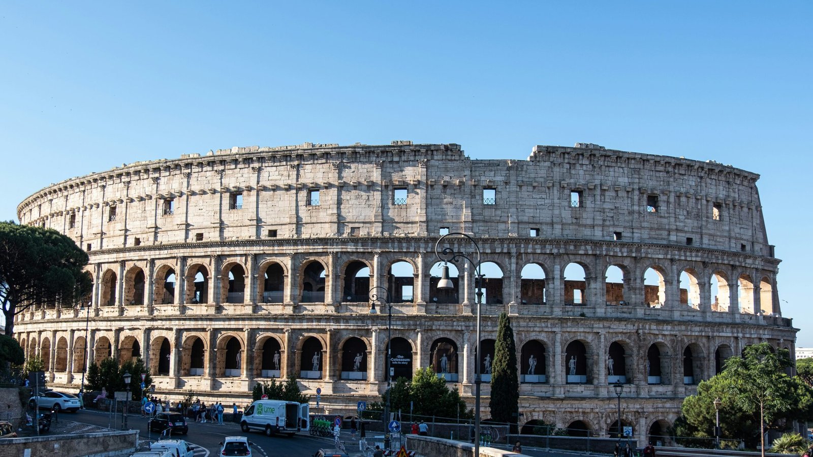 Guia turística falece no Coliseu em meio a onda de calor