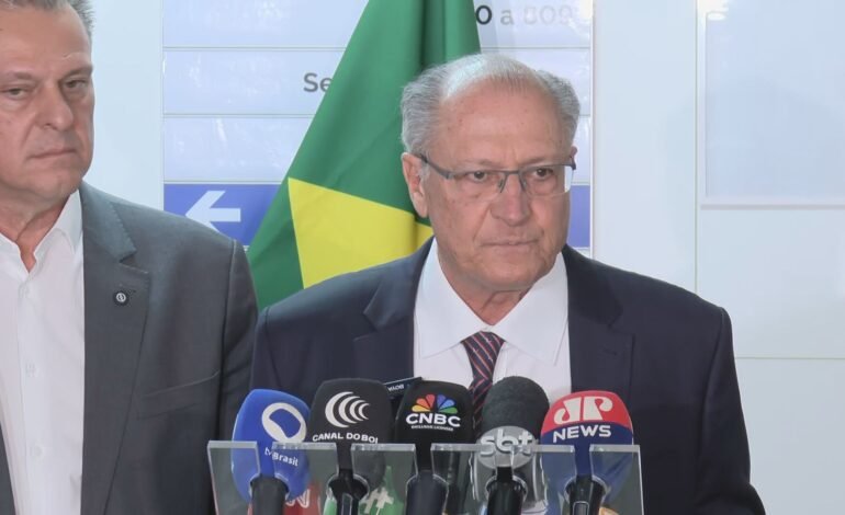 O vice-presidente e ministro do Desenvolvimento, Indústria,
