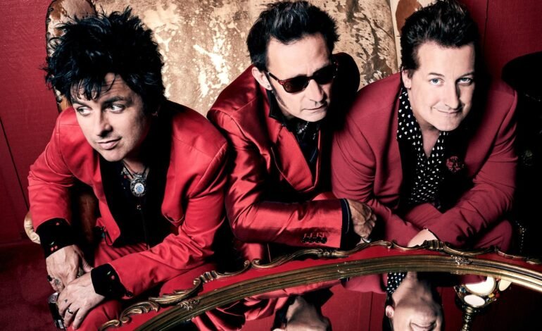 Green Day cancela show no RJ por jogo da Copa do Brasil