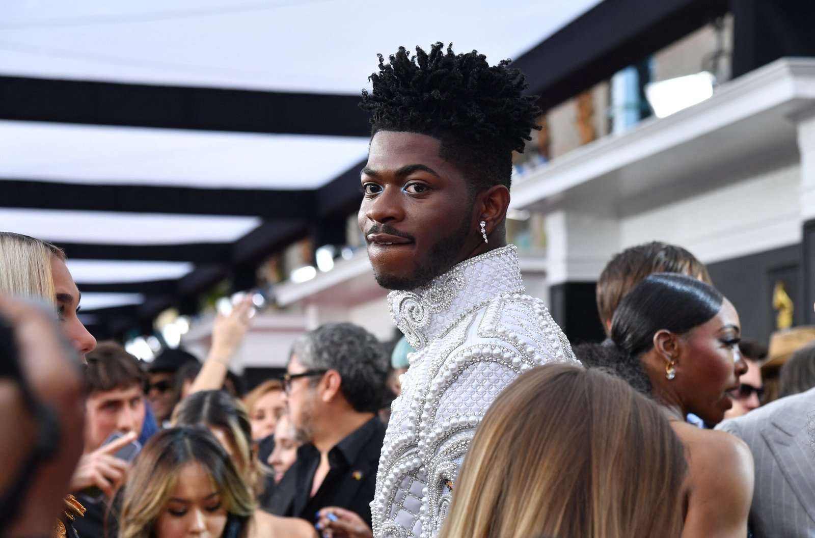 Rapper Lil Nas X é detido em Los Angeles e levado a hospital