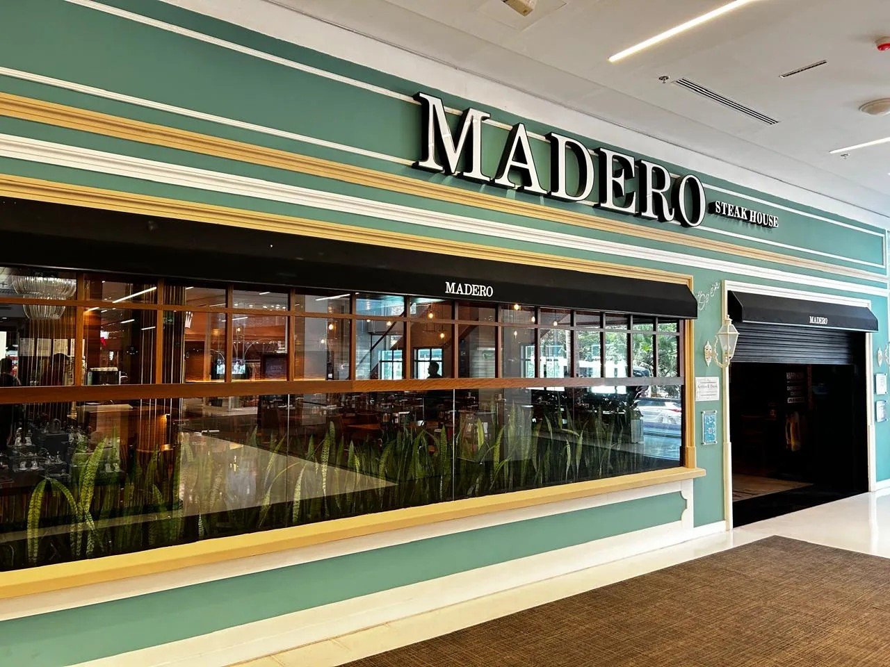 A rede de restaurantes Madero recebeu 193 autos