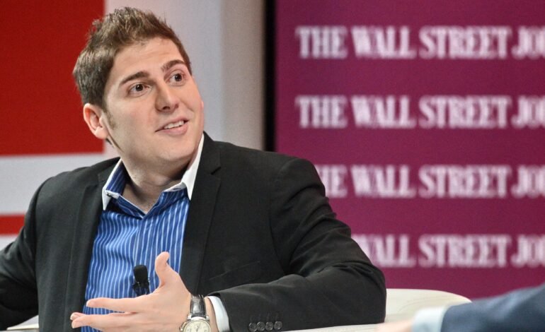 O cofundador do Facebook Eduardo Saverin comparece ao