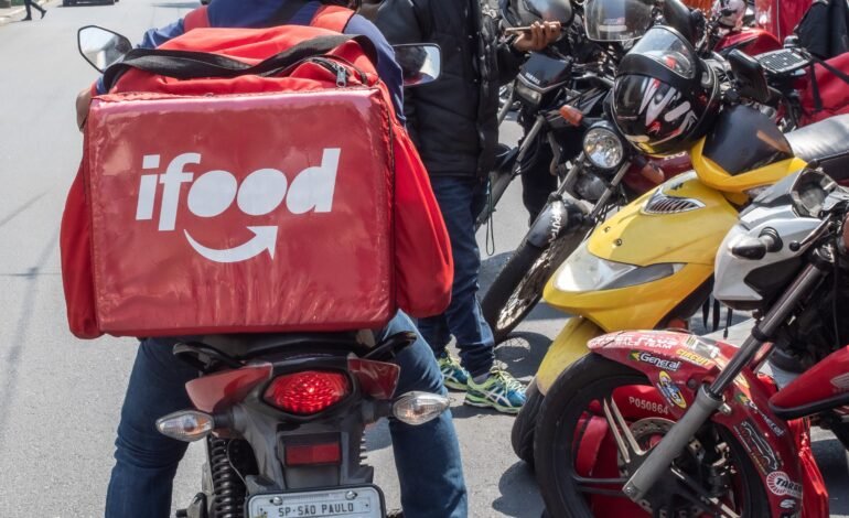 iFood e Mottu oferecem aluguel de motos com benefícios para entregadores