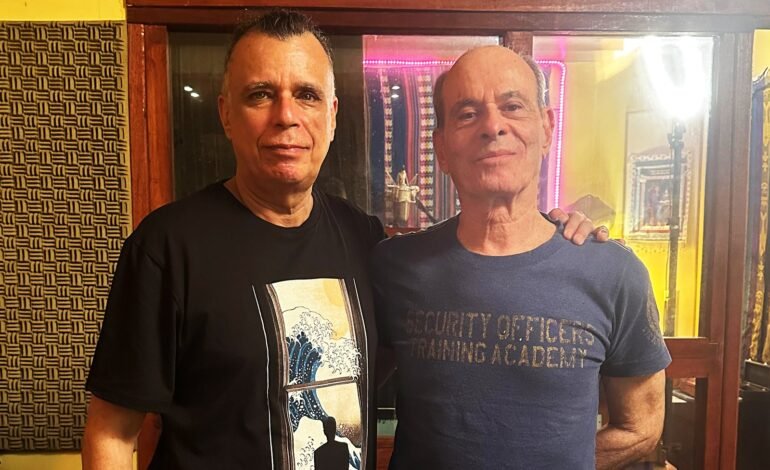 O produtor musical Rodrigo Campello lançou no dia