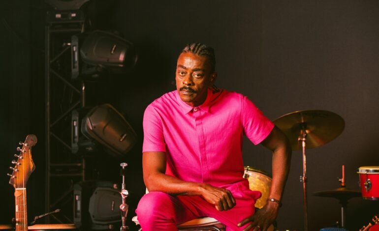 O cantor e ator Seu Jorge lançou nesta quarta-feira (27)
