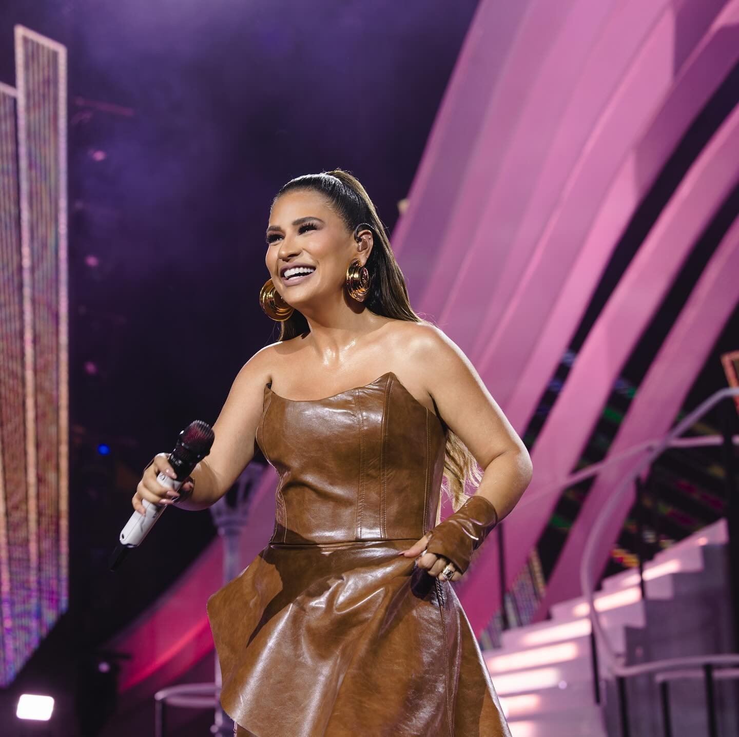 Simone Mendes aposta na balada ‘Eu menti’ para terceiro sucesso solo