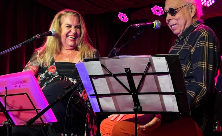 Wanda Sá emociona público com show especial no Rio