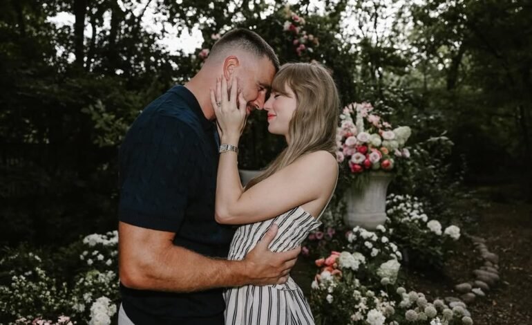 A cantora Taylor Swift e o jogador de futebol americano
