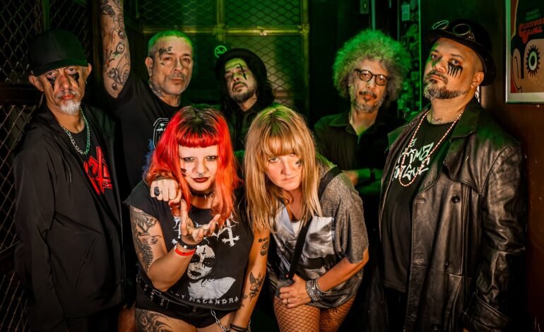 A banda carioca 808 Punks lança nesta terça-feira