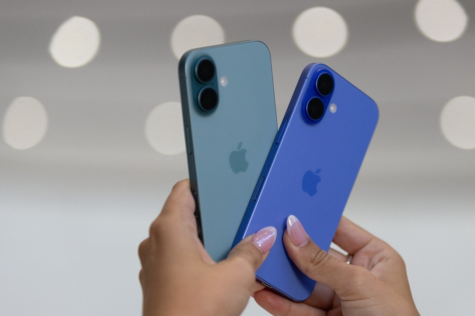 A Apple Brasil reduziu os preços do iPhone 16 nesta