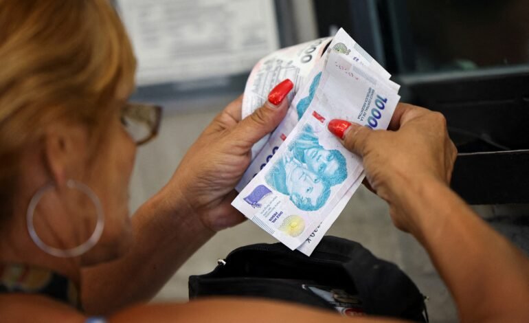 Entenda por que, na Argentina, jornal e DVD contam mais