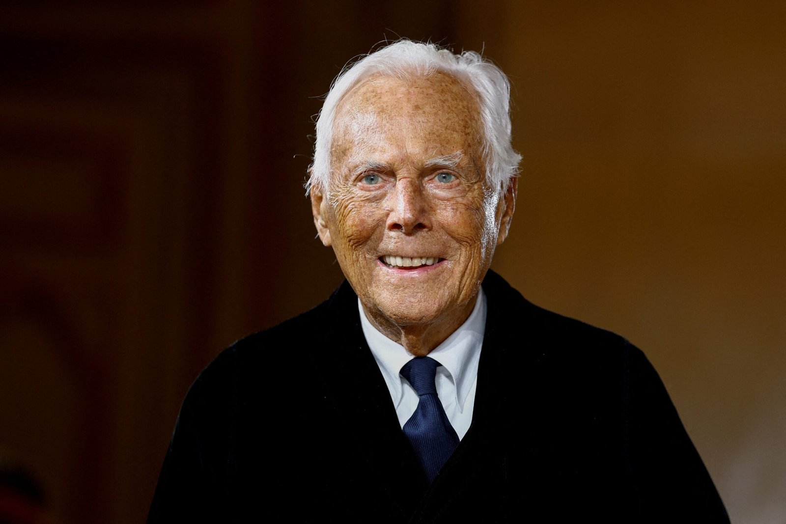 O estilista Giorgio Armani concedeu uma entrevista ao