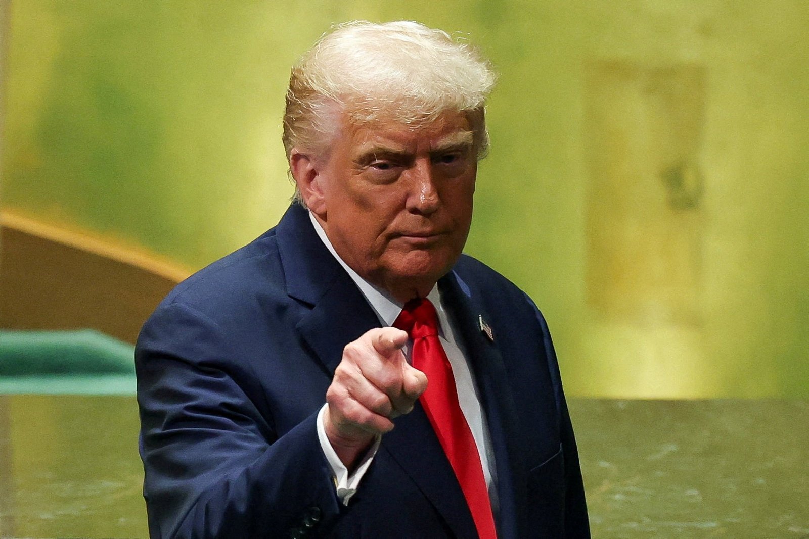 Donald Trump mostra queda na aprovação da economia