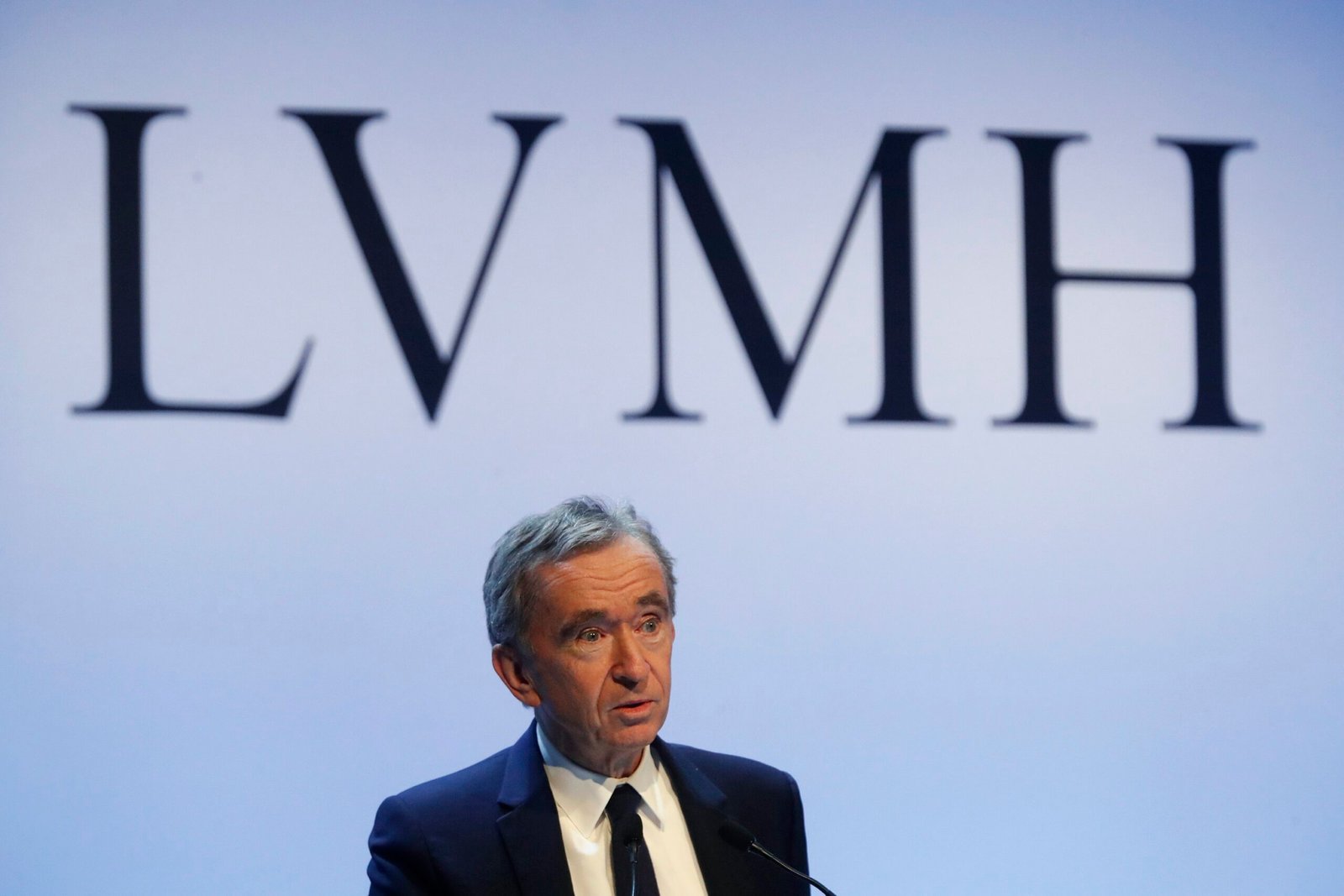 Bernard arnault critica imposto de 2% para super