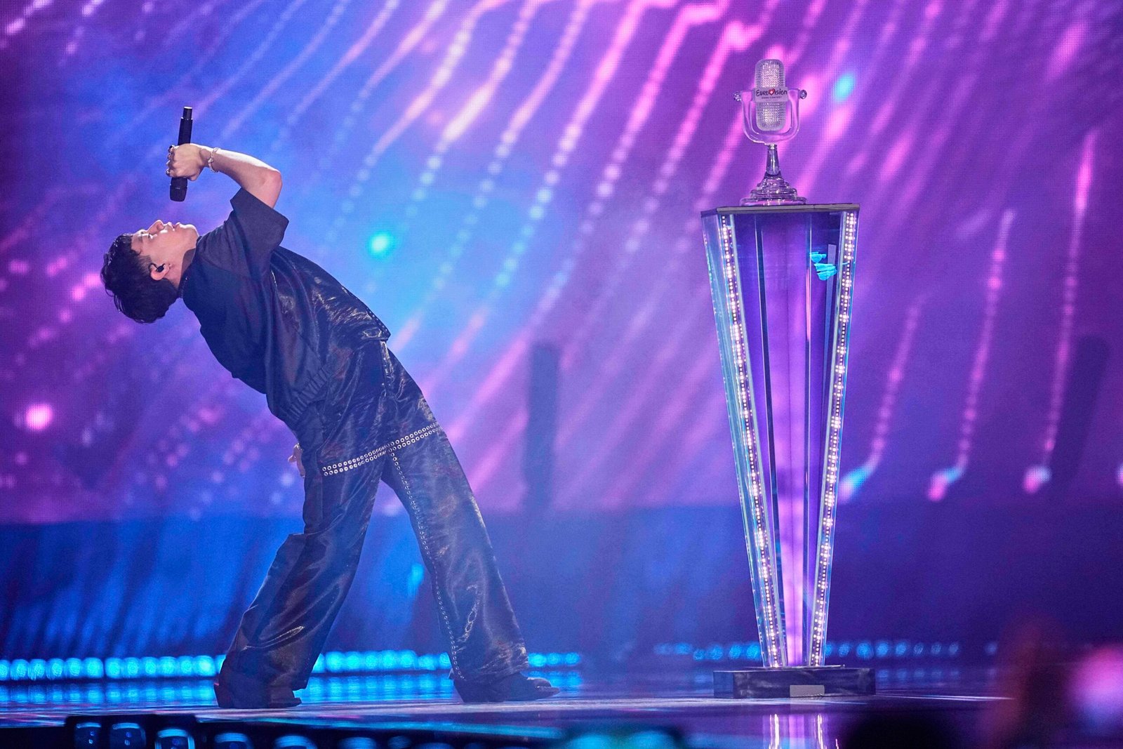 A Espanha votou nesta terça-feira (16) para se