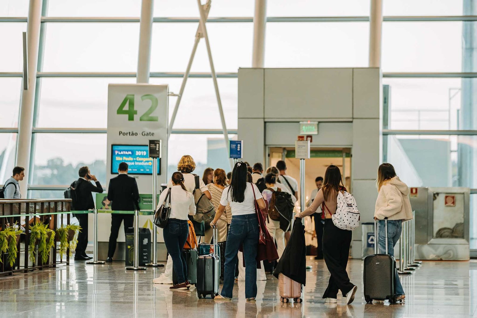 Governo lança programa para ampliar empreendimentos comercia