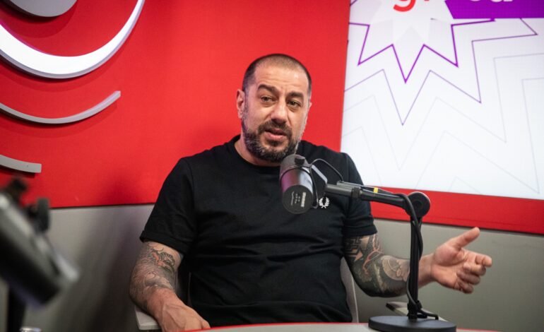 Badauí, vocalista do CPM 22, falou ao g1 sobre os