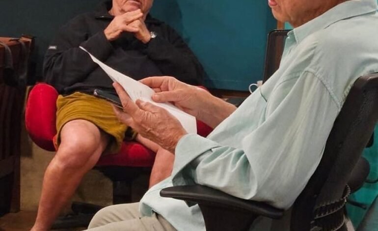 O cantor e compositor Chico Buarque participa de