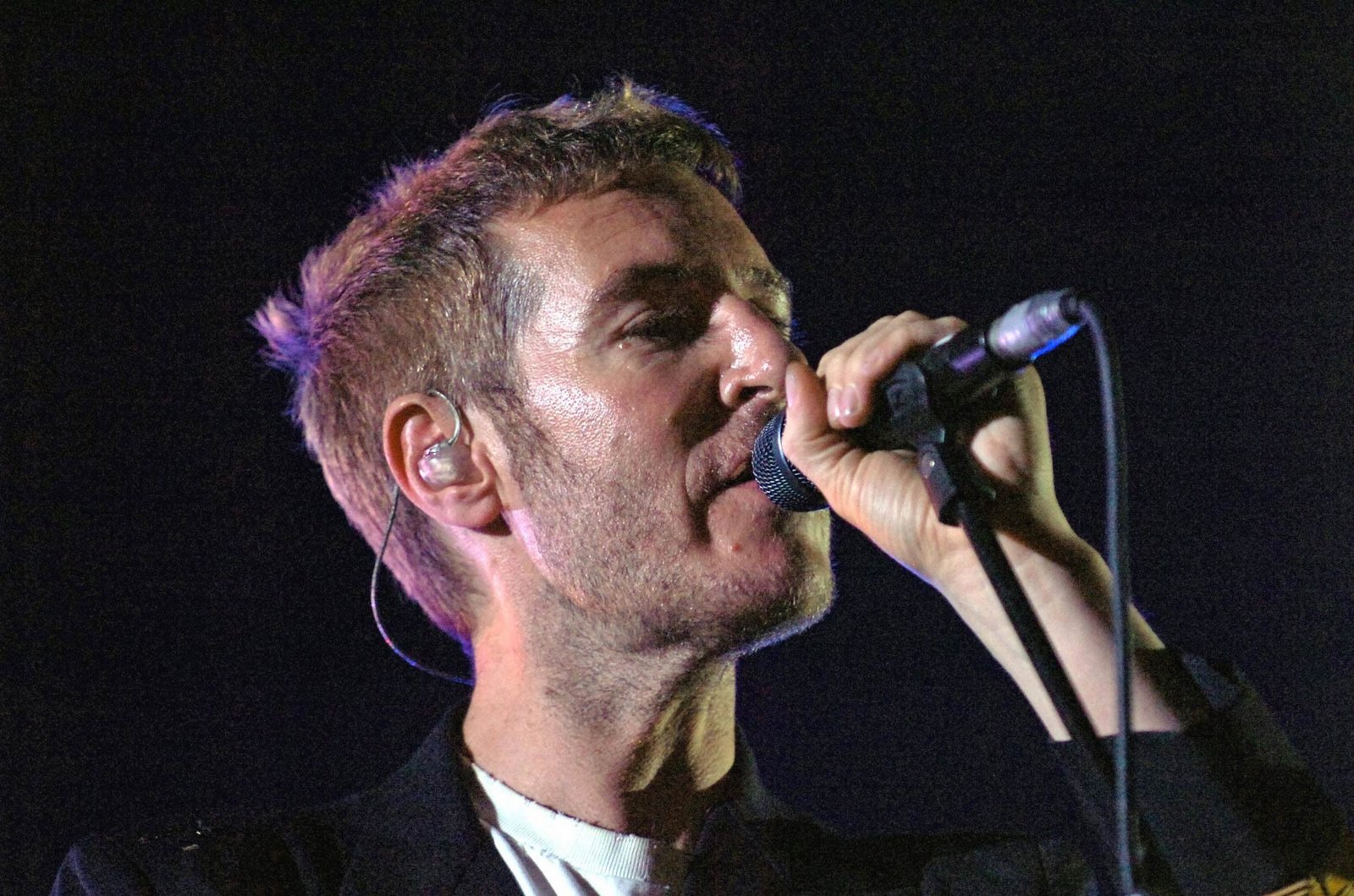 A banda britânica Massive Attack se apresenta em São Paulo