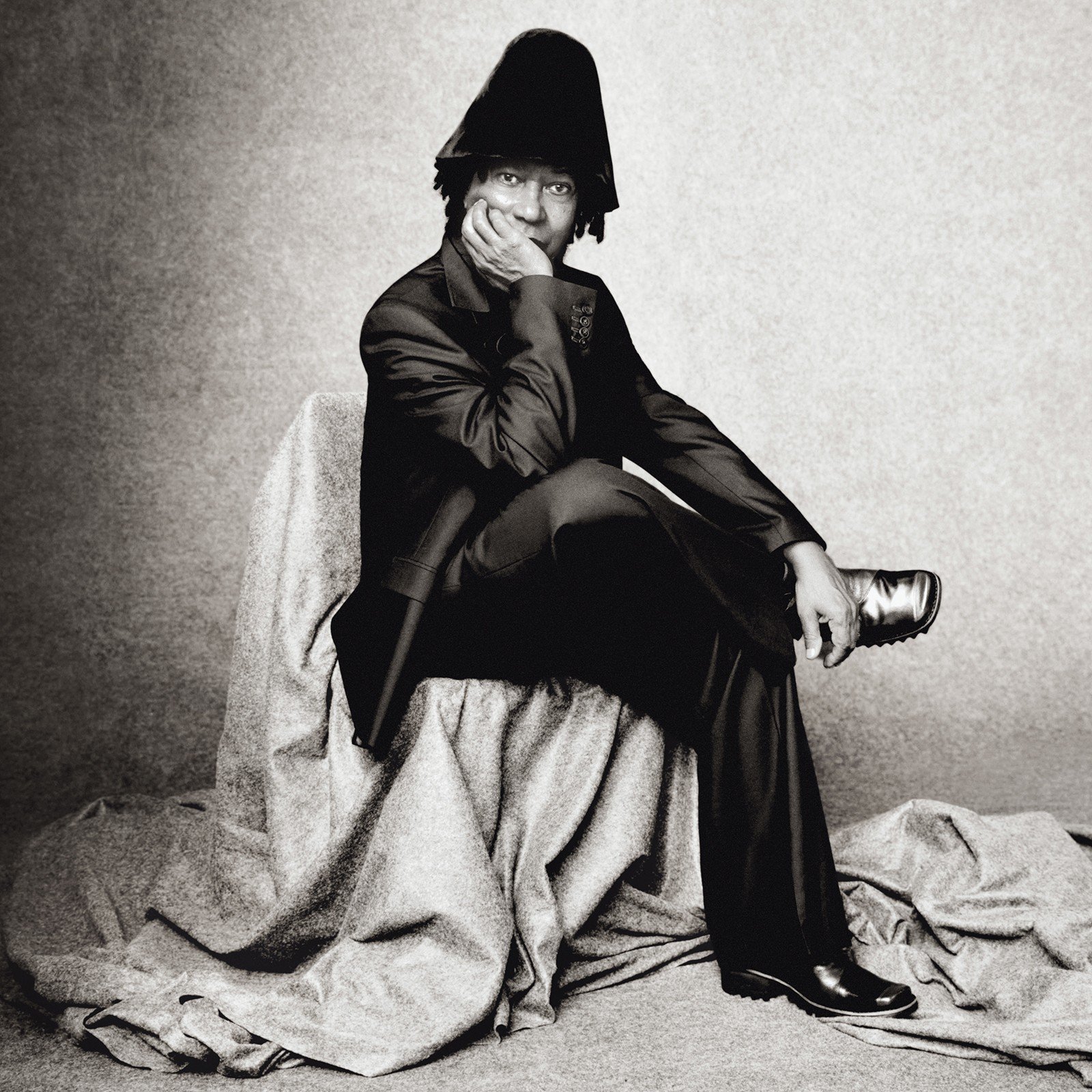 Djavan lançou nesta segunda-feira (25), o single “Um