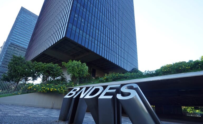 O Banco Nacional de Desenvolvimento Econômico e Social