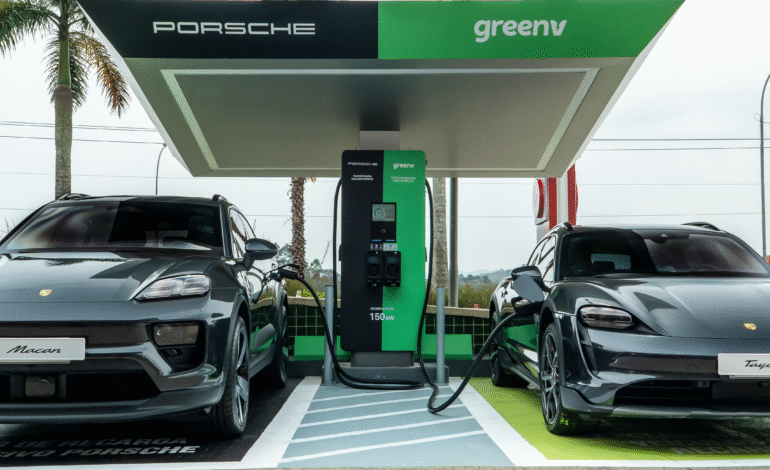 Porsche vai instalar mais 66 carregadores ultrarrápidos até