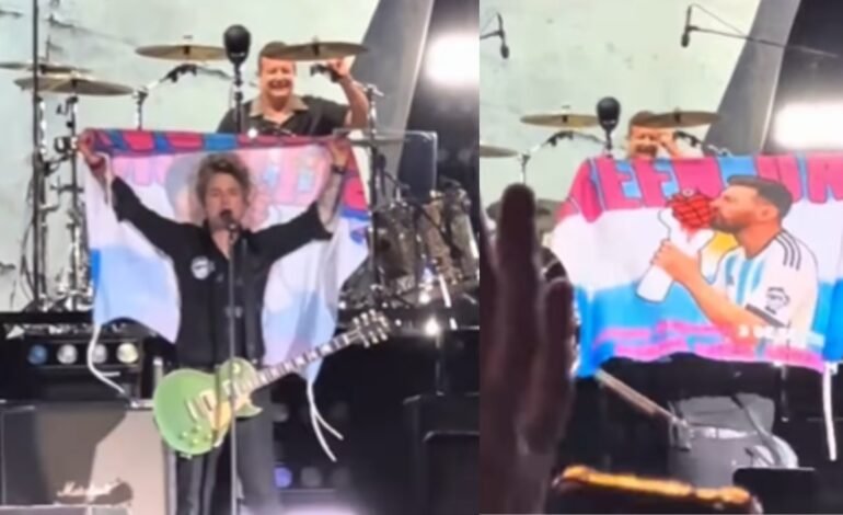 A banda americana Green Day se apresentou em