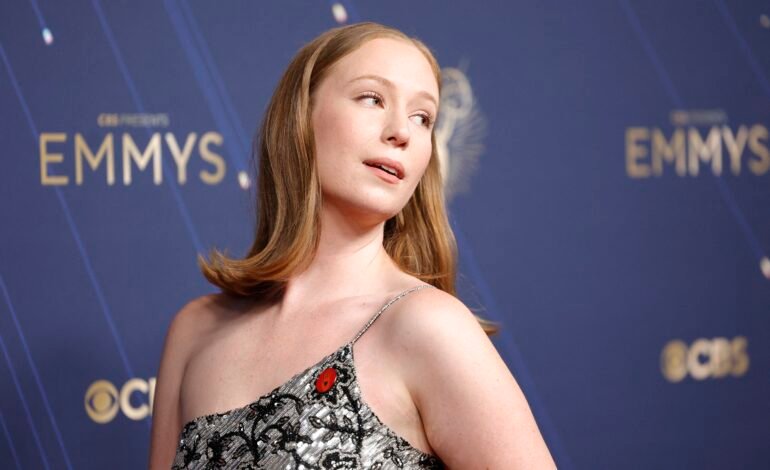 A atriz Hannah Einbinder venceu o Emmy 2025