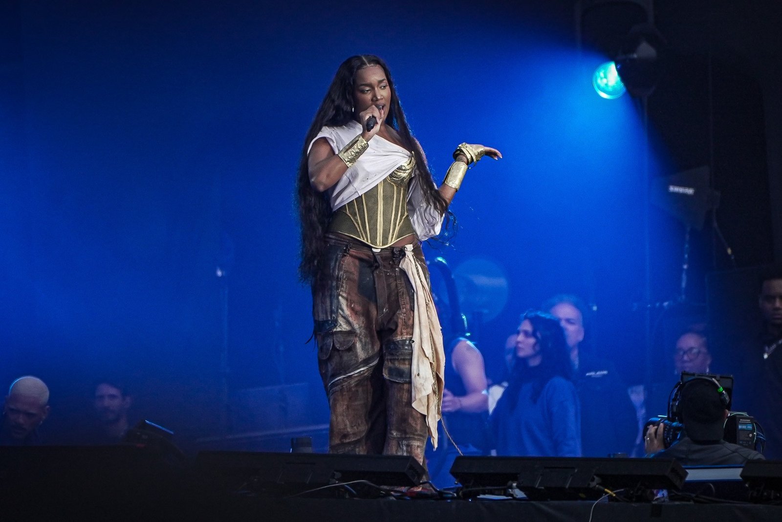 Iza impulsiona nova fase do reggae no brasil após apresentaç