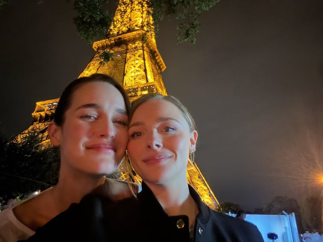 A atriz Chloë Grace Moretz se casou com a modelo