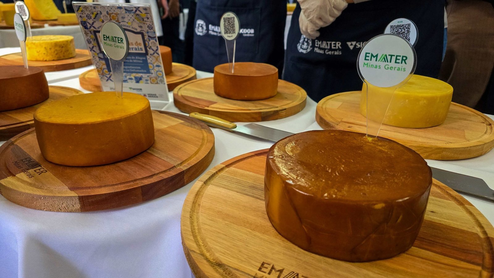 Queijos artesanais produzidos em Araxá, Itamonte, Aiuruoca e