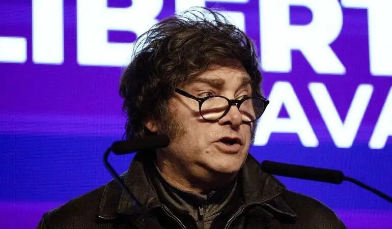O presidente da Argentina, Javier Milei, pediu ajuda
