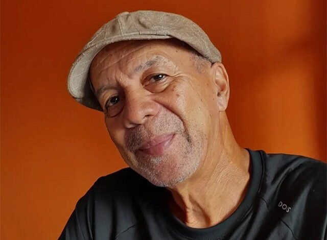 O cantor e guitarrista Toninho Crespo morreu nesta
