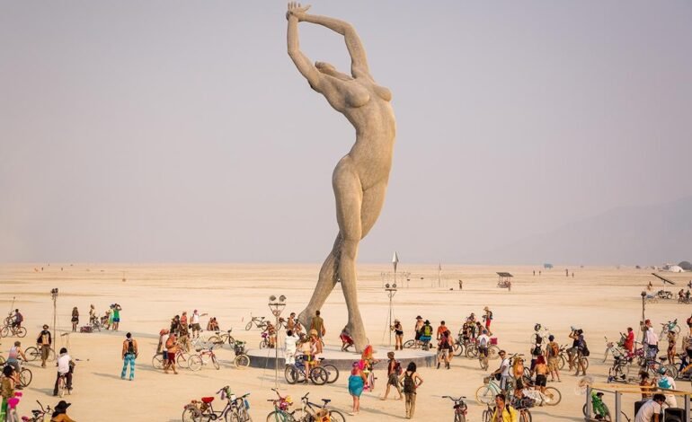 Homem é encontrado morto no festival burning man em nevada c