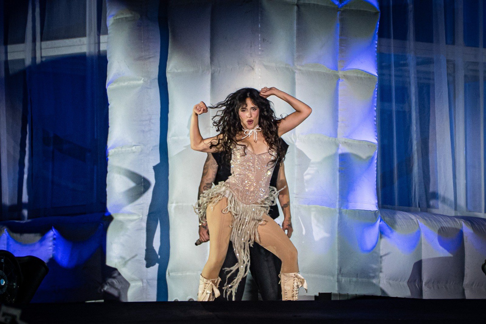 O cantor Michel Teló agradeceu a cantora Camila