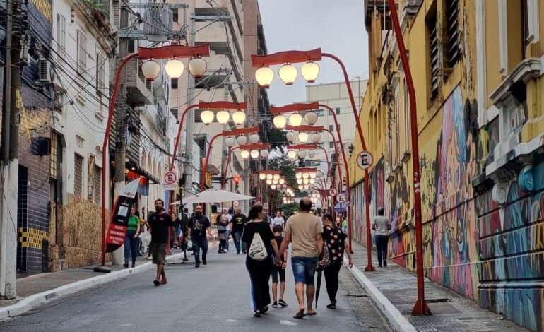 O bairro da Liberdade, localizado na região central