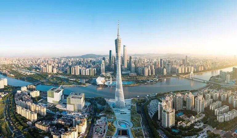 O polo formado pelas cidades de Guangzhou, Hong