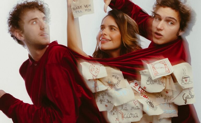 O trio carioca Refúgio dos Amores Improváveis lançou