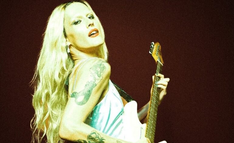 A cantora Filipe Catto fará um show único e gratuito