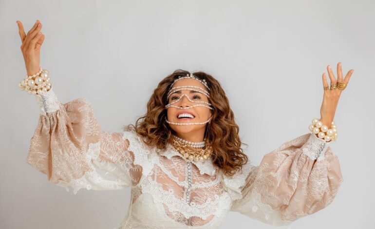 A cantora Daniela Mercury lança em 17 de outubro o
