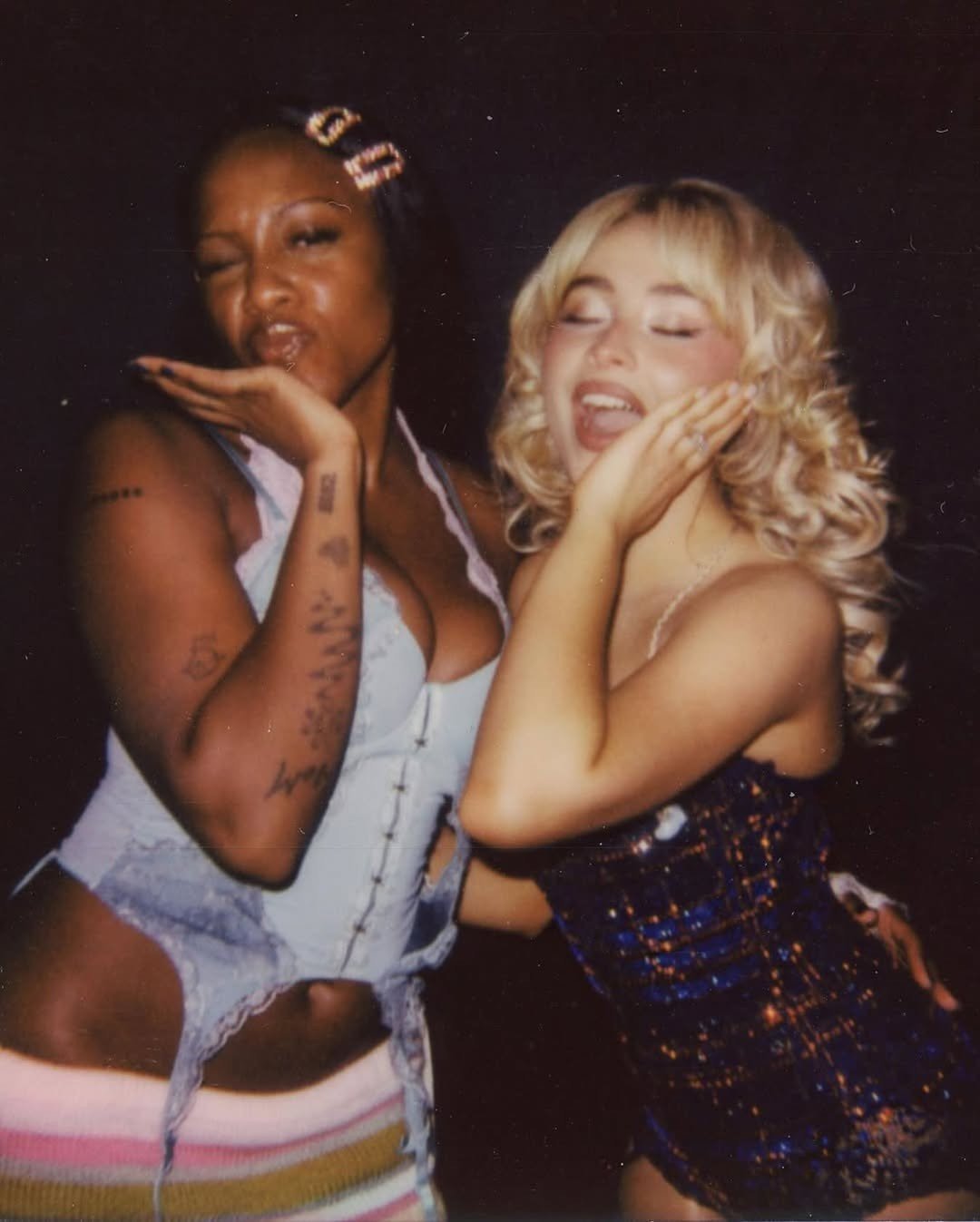 A cantora britânica Rachel Chinouriri fará sua estreia no Br