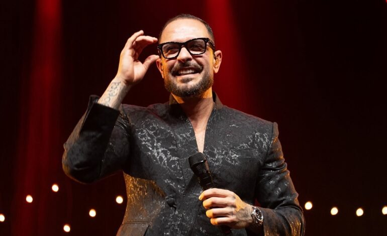 Diogo Nogueira prepara espetáculo com orquestra, bailarinos